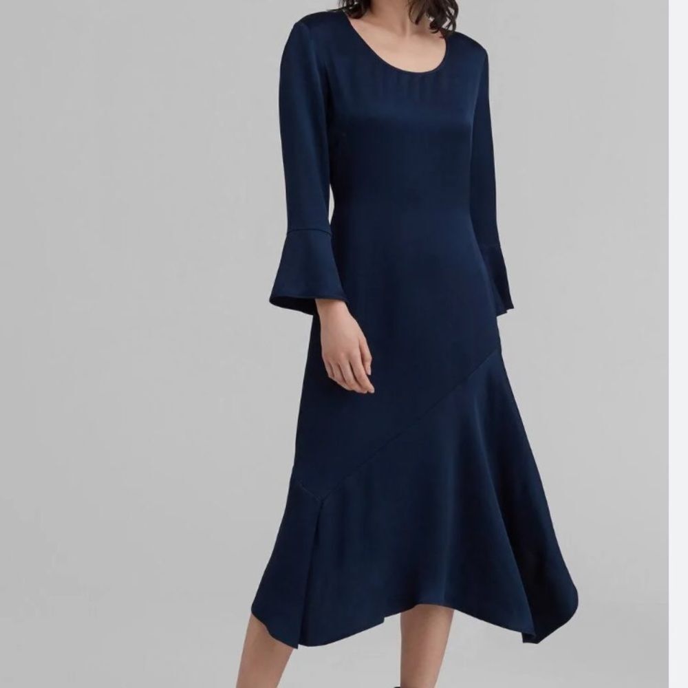 NWT Club Monaco women’s navy Long Sleeve Flounce asymmetric Dress size 10